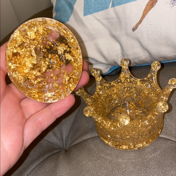 Gold Crown Decorative Resin Art Box - Picture 11 of 16